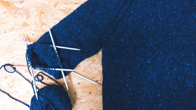 Sweater knitting Sweater knitting