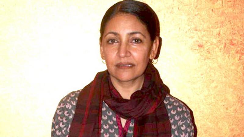 Deepti Naval suffers heart attack in Manali Deepti Naval suffers heart attack in Manali