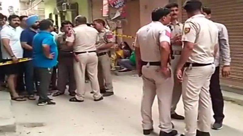 delhi police in burari area