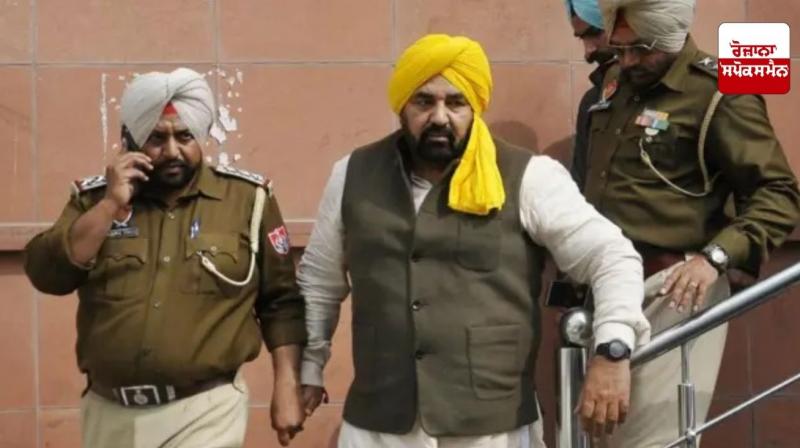 ਜਗਦੀਸ਼ ਭੋਲਾ ਨੂੰ ਤਿੰਨੇ ਮਾਮਲਿਆਂ ’ਚ ਮਿਲੀ ਜ਼ਮਾਨਤ, ਸਜ਼ਾ ਮੁਅੱਤਲ ਜਗਦੀਸ਼ ਭੋਲਾ ਨੂੰ ਤਿੰਨੇ ਮਾਮਲਿਆਂ ’ਚ ਮਿਲੀ ਜ਼ਮਾਨਤ, ਸਜ਼ਾ ਮੁਅੱਤਲ