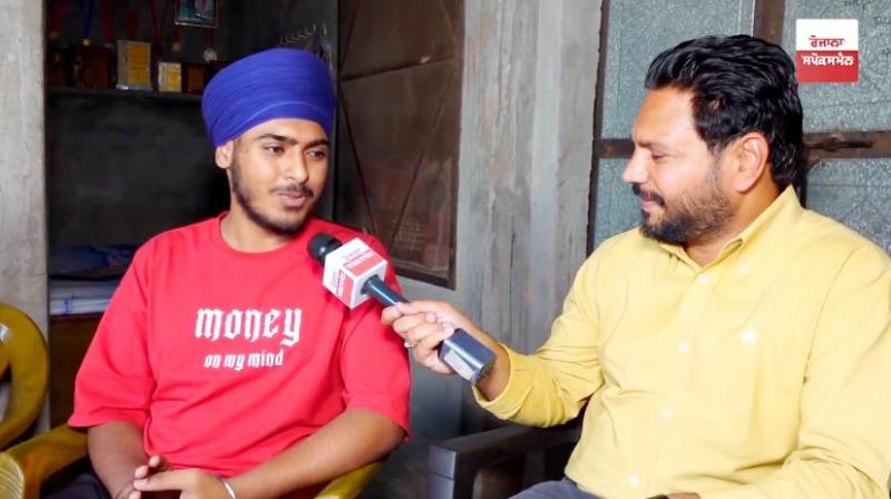 Poor Granthi Singh's son scores big in 12th class Poor Granthi Singh's son scores big in 12th class