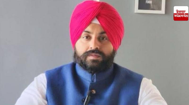 Digital Revolution: Punjab government schools to be equipped with interactive smart panels at a cost of Rs 98 crore Digital Revolution: Punjab government schools to be equipped with interactive smart panels at a cost of Rs 98 crore
