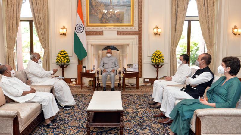 Rahul Gandhi and Priyanka Gandhi met the President