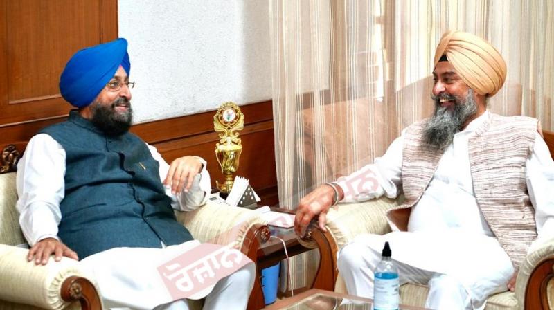 LoP calls on Punjab Vidhan Sabha Speaker LoP calls on Punjab Vidhan Sabha Speaker