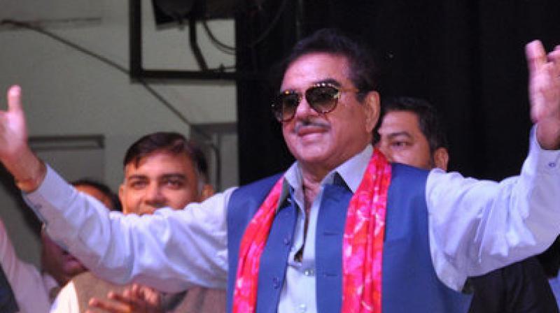 Shatrughan dares BJP to take action against him Shatrughan dares BJP to take action against him
