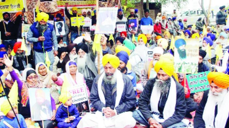 Jathedar Hawara's 5-member committee staged a protest against Amritsar Central Jail