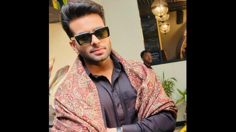 Mohali police cut singer Mankirat Aulakh's car challan Mohali police cut singer Mankirat Aulakh's car challan
