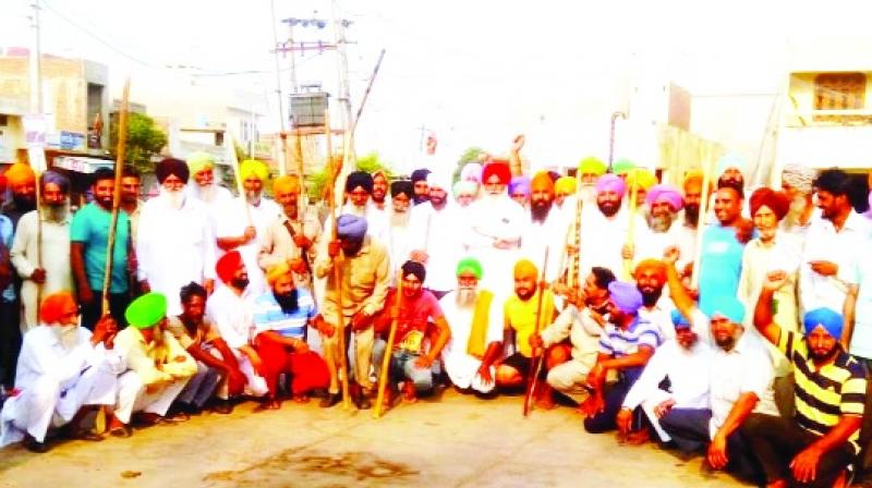 Farmers Protesting