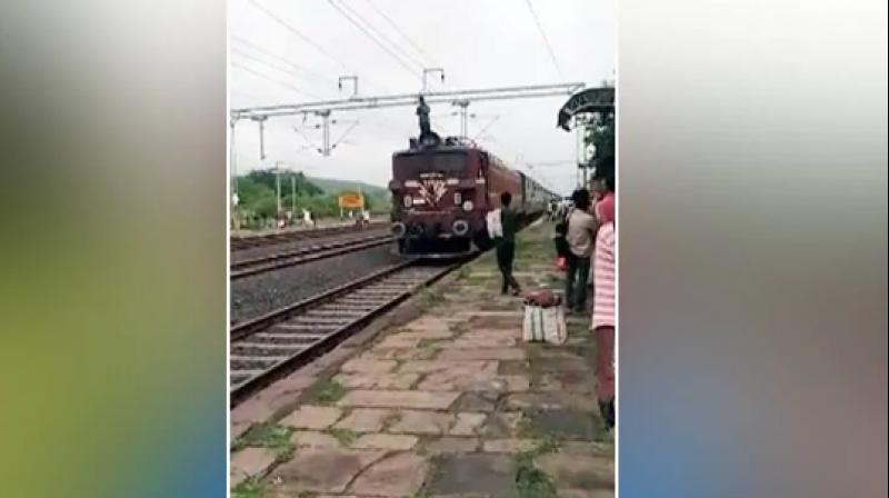 Youth climbed train shouting and questioning Chandrayaan 2 Youth climbed train shouting and questioning Chandrayaan 2