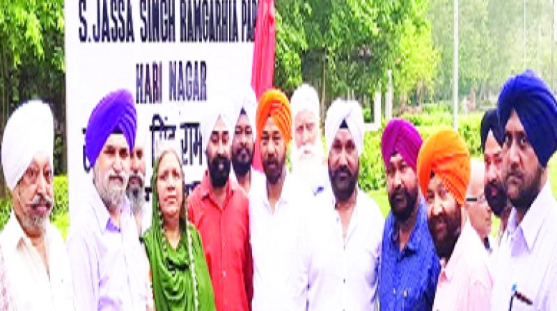 Jagdeep Singh With Others Jagdeep Singh With Others