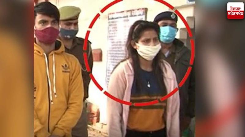 Anjali's friend Nidhi, who went to jail in Agra: 2 years ago, the police arrested her in the case of ganja smuggling. Anjali's friend Nidhi, who went to jail in Agra: 2 years ago, the police arrested her in the case of ganja smuggling.