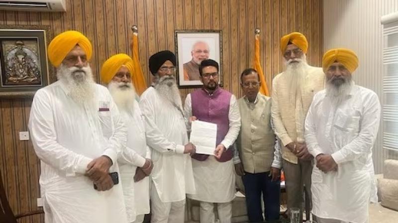SGPC delegation met Union Minister Anurag Thakur for satellite channel SGPC delegation met Union Minister Anurag Thakur for satellite channel