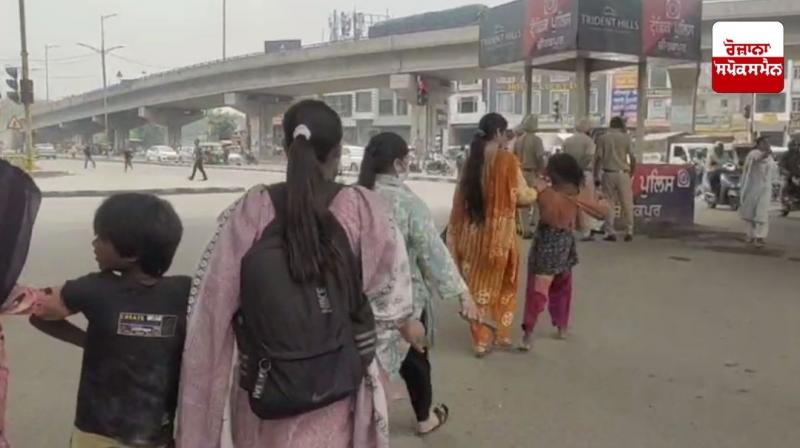 7 begging children rescued in Zirakpur News In Punjabi 7 begging children rescued in Zirakpur News In Punjabi