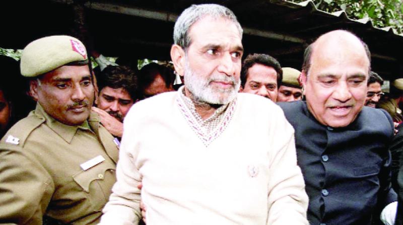 old picture during Patiala House court acquitted Sajjan Kumar's In 2002
