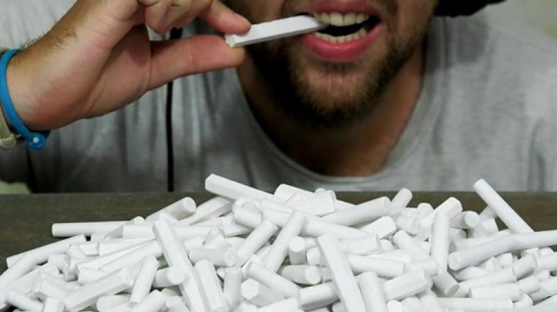Eating too much gray or chalk can cause kidney stones Eating too much gray or chalk can cause kidney stones