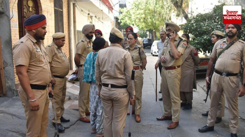 Day 85 of 'War on Drugs': 158 drug smugglers arrested with 10 kg heroin, 1.3 kg opium, drugs worth Rs 19,000 Day 85 of 'War on Drugs': 158 drug smugglers arrested with 10 kg heroin, 1.3 kg opium, drugs worth Rs 19,000