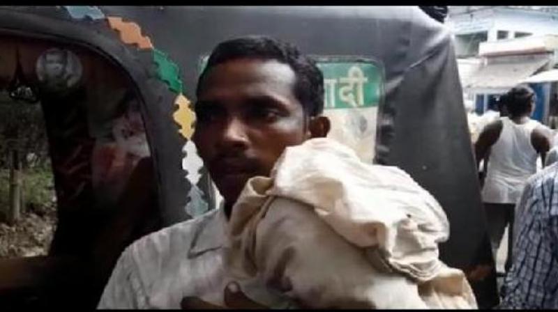 Girl Dies as Ambulance Gets Stuck in Jam Due to Bharat Bandh Protest Girl Dies as Ambulance Gets Stuck in Jam Due to Bharat Bandh Protest