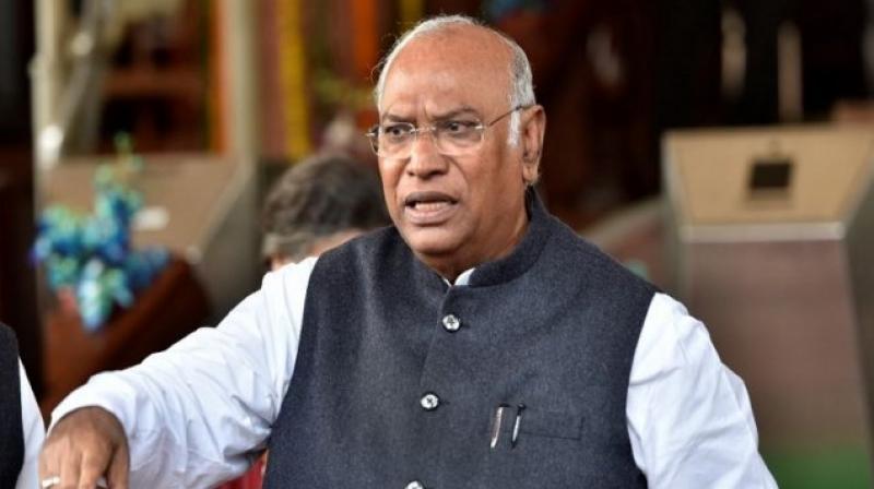 Congress leader Mallikarjun Kharge, for the first time lost in the elections Congress leader Mallikarjun Kharge, for the first time lost in the elections