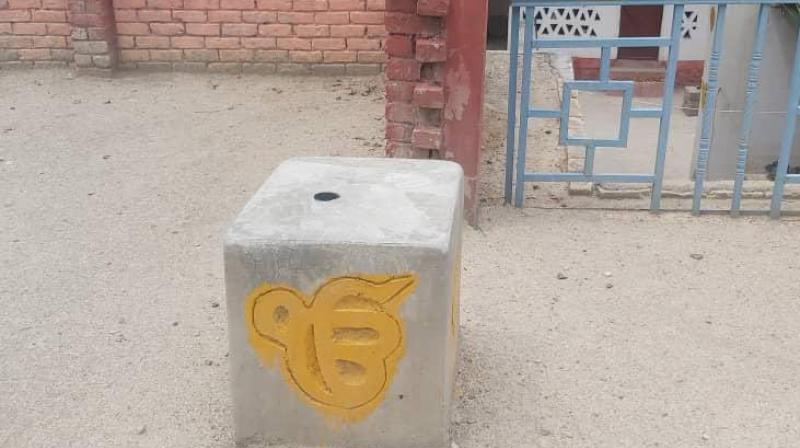 Taliban removes Sikh flag Nishan Sahib from Gurdwara Thala Sahib Taliban removes Sikh flag Nishan Sahib from Gurdwara Thala Sahib