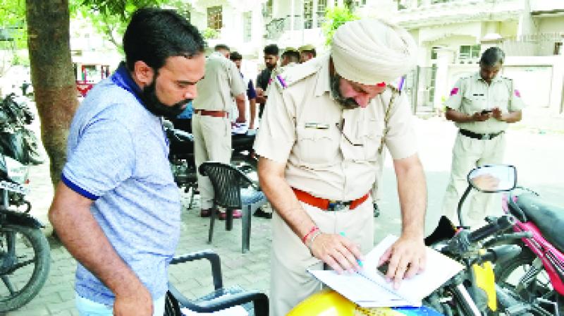 Police Cutting Challan