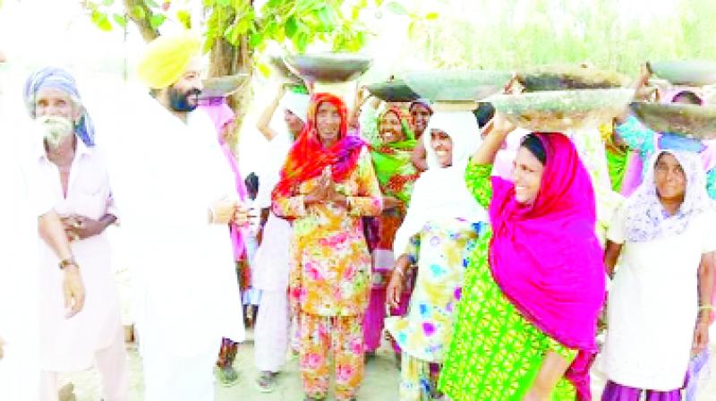 Gurpreet Singh Kangar Listening To People Gurpreet Singh Kangar Listening To People