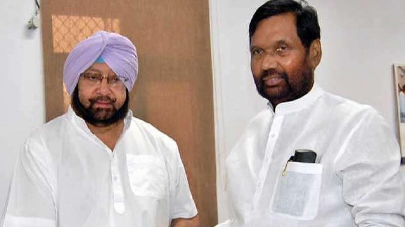 Captain amrinder singh and Ram vilas paswan Captain amrinder singh and Ram vilas paswan