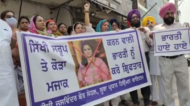 Protests by Sikhs in Amritsar over controversial remarks made by Bharti Singh
