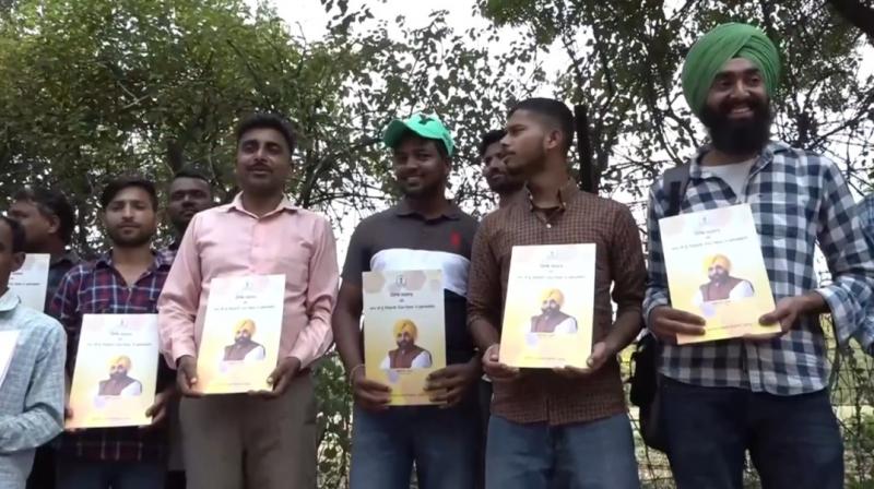 Youngsters get government jobs in 'Janata Darbar' Youngsters get government jobs in 'Janata Darbar'