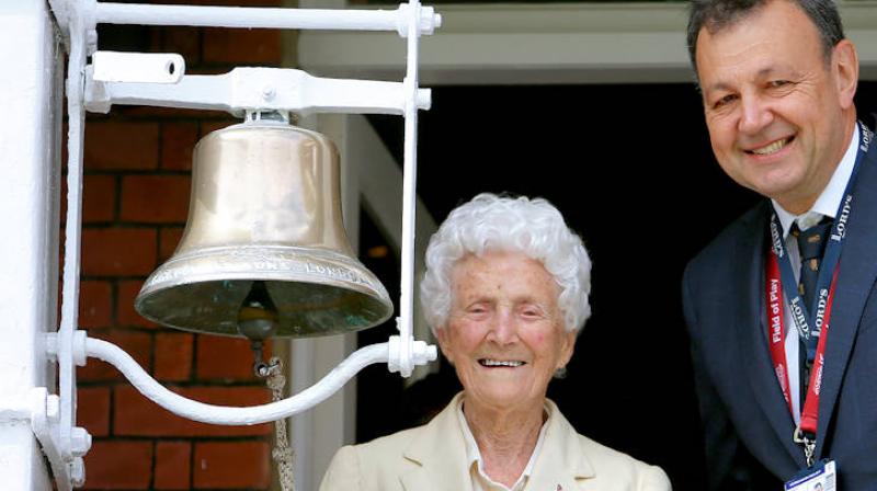 Old Crickter Women Eileen Ash