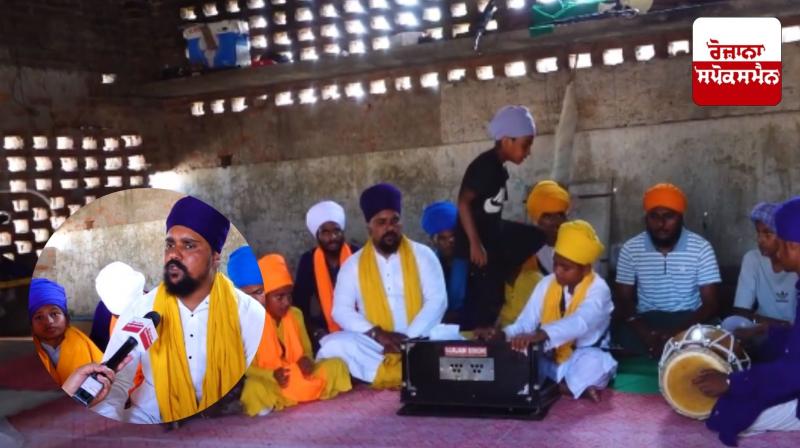 Pilibhit News: During religious conversion, Granthi Bhai Gulab Singh took up the front to connect children with Sikhism Pilibhit News: During religious conversion, Granthi Bhai Gulab Singh took up the front to connect children with Sikhism