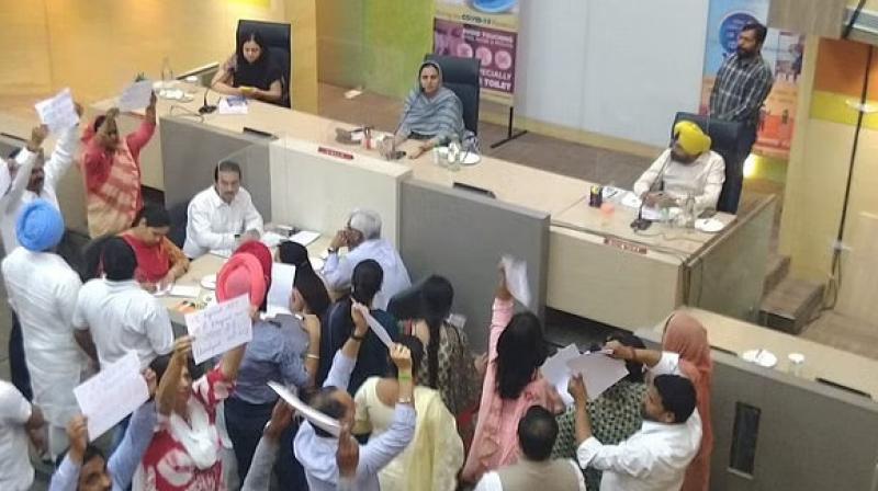 Chandigarh MC meeting: Resolution passed to retain the status of UT to Chandigarh Chandigarh MC meeting: Resolution passed to retain the status of UT to Chandigarh