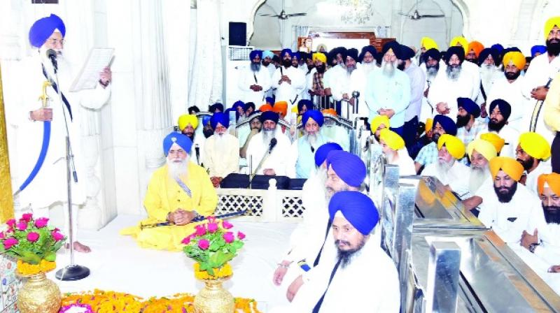 Giani Gurbachan Singh addressing Sangat Giani Gurbachan Singh addressing Sangat