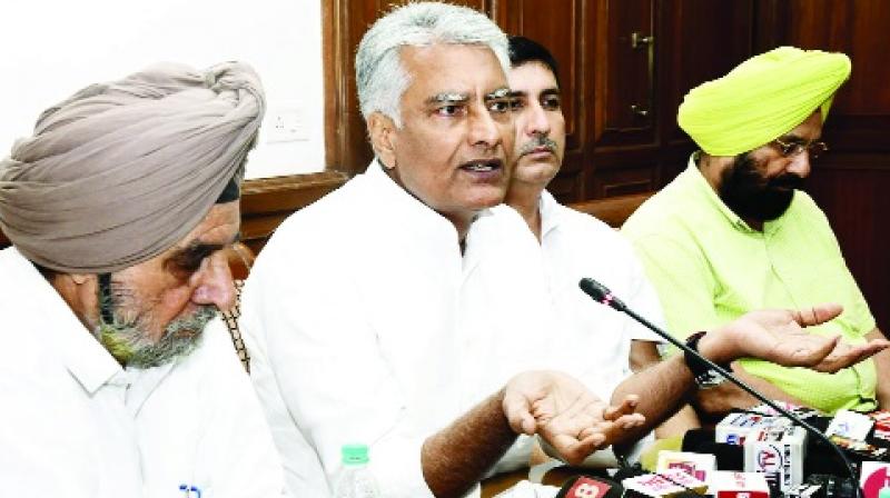 Sunil Jakhar  talking to Press Conference