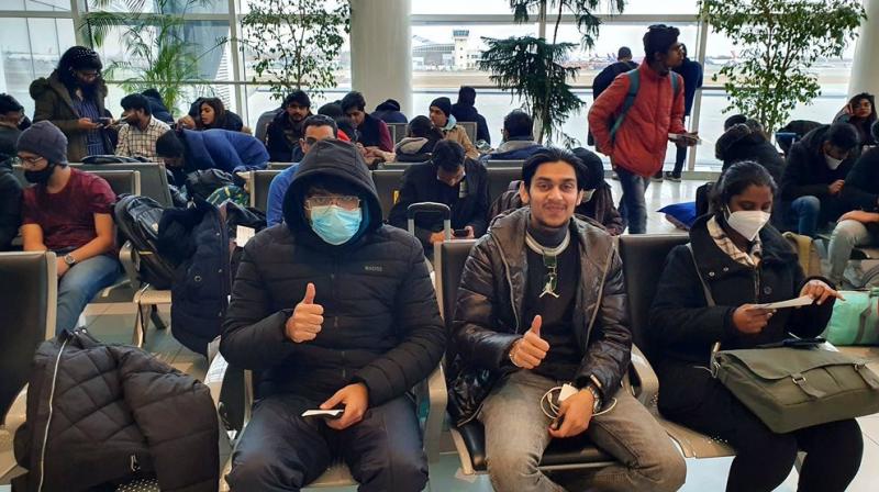 7th flight with 182 Indian nationals stranded in Ukraine reached Mumbai from Bucharest 7th flight with 182 Indian nationals stranded in Ukraine reached Mumbai from Bucharest