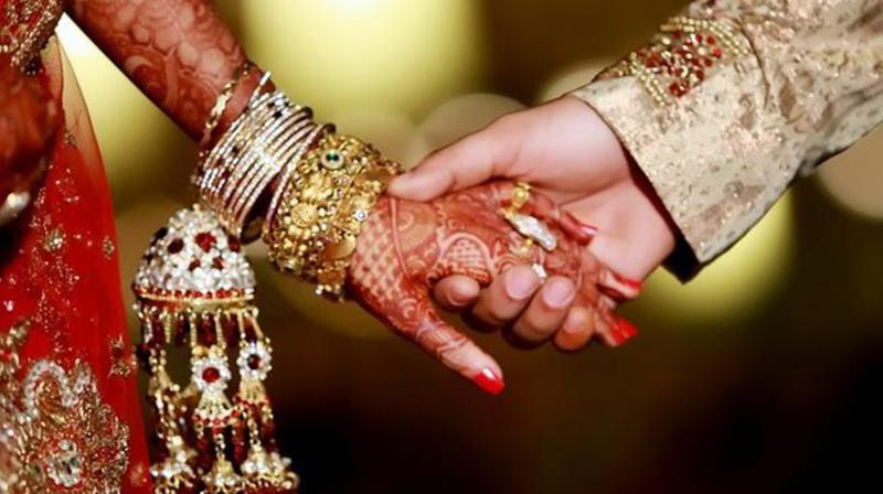 marriage hand marriage hand