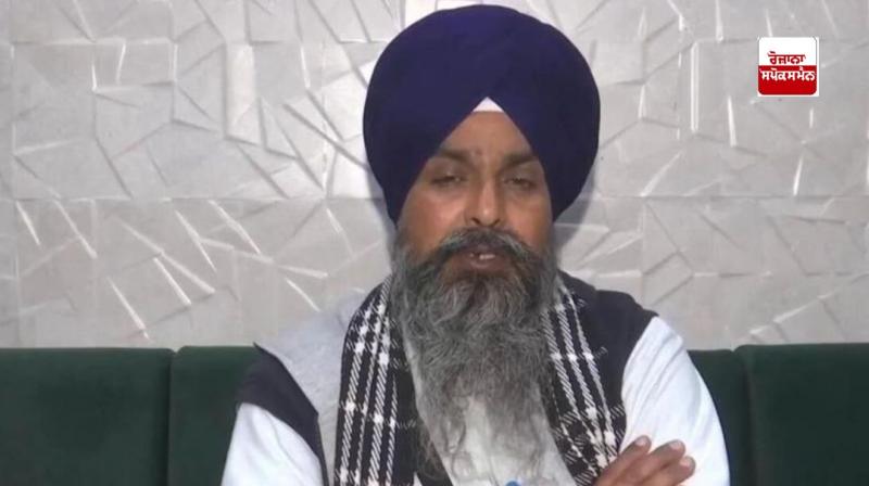 KMM leader Sarwan Singh Pandher sent an invitation letter to SKM organizations. KMM leader Sarwan Singh Pandher sent an invitation letter to SKM organizations.