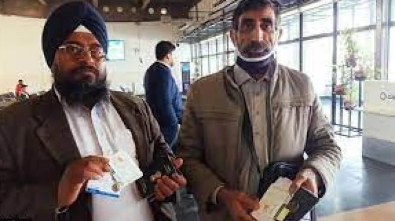Two people including chief granthi of Kabul Gurdwara Sahib are being brought to India Two people including chief granthi of Kabul Gurdwara Sahib are being brought to India
