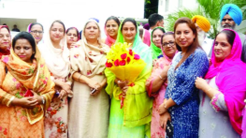 Harsimrat Kaur Badal with Others Harsimrat Kaur Badal with Others