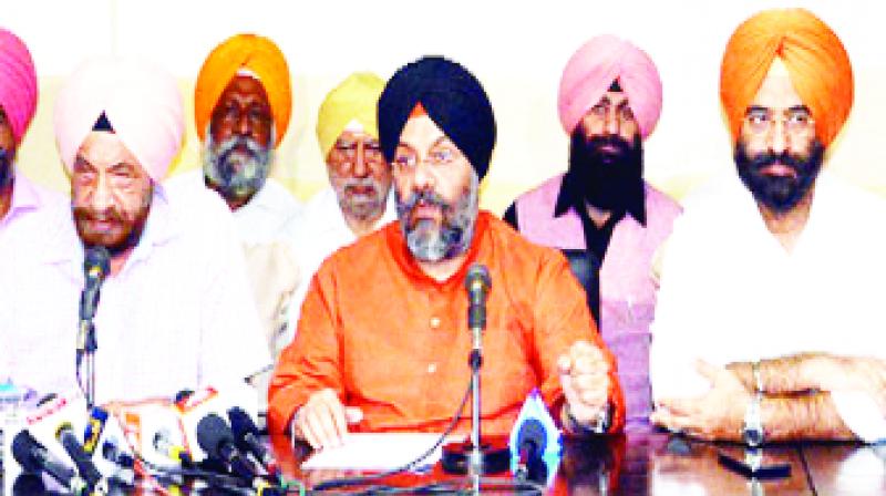 Manjit Singh GK Addressing Media 