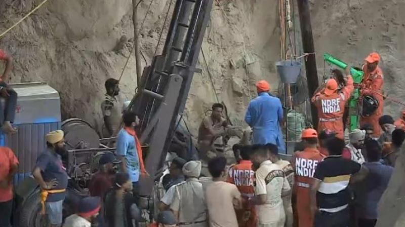 Fatehveer Singh rescue operation continued Fatehveer Singh rescue operation continued