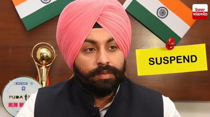 Two teachers suspended for cheating in 10th board exams Gurdaspur News Two teachers suspended for cheating in 10th board exams Gurdaspur News