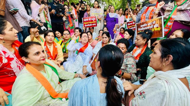Protest led by Jai Inder Kaur against the Punjab government for deteriorating law and order in Punjab Protest led by Jai Inder Kaur against the Punjab government for deteriorating law and order in Punjab