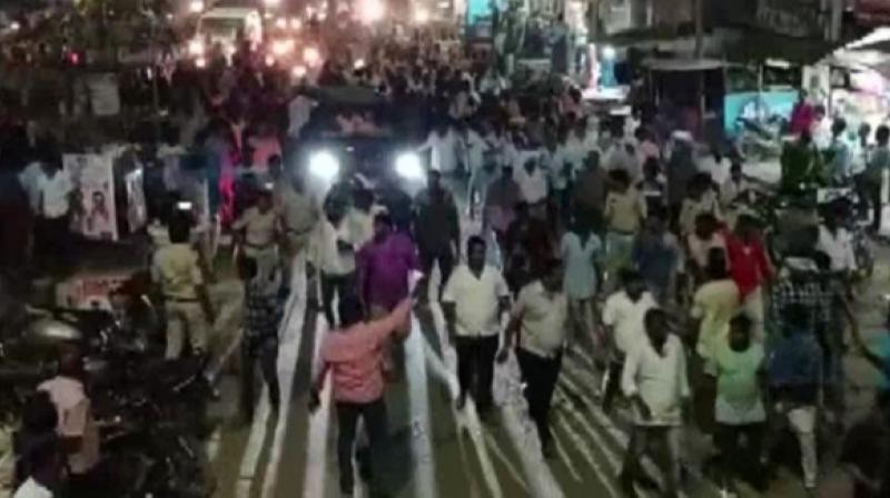 Andhra Pradesh: Violent clash between YSRCP-TDP workers in Palnadu, Article 144 imposed Andhra Pradesh: Violent clash between YSRCP-TDP workers in Palnadu, Article 144 imposed