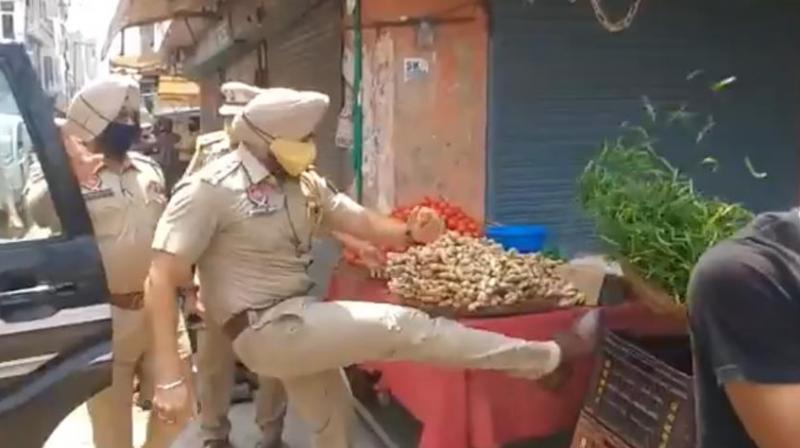 SHO suspended for kicking cart of vegetable vendor