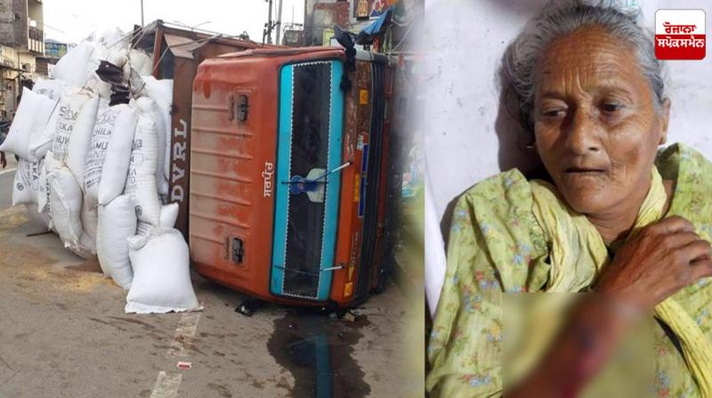 Overloaded truck hits passengers, one killed Overloaded truck hits passengers, one killed