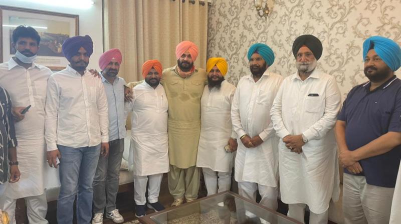 Sukhjinder Singh Randhawa and Other Congress Leaders Sukhjinder Singh Randhawa and Other Congress Leaders
