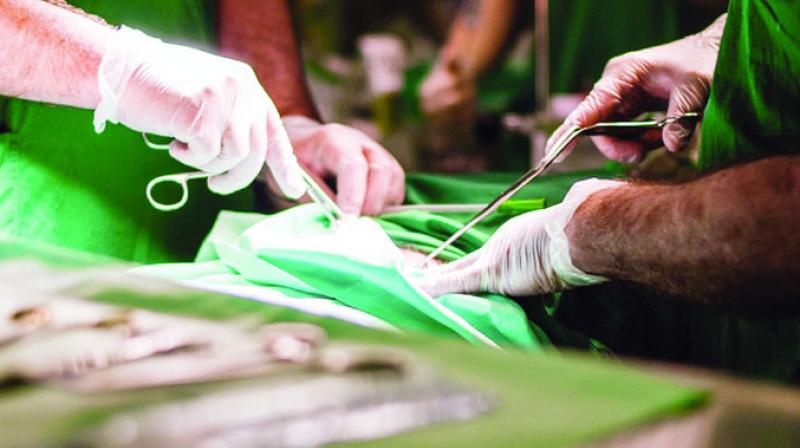 4000 patients canceled surgery due to doctors' strike 4000 patients canceled surgery due to doctors' strike