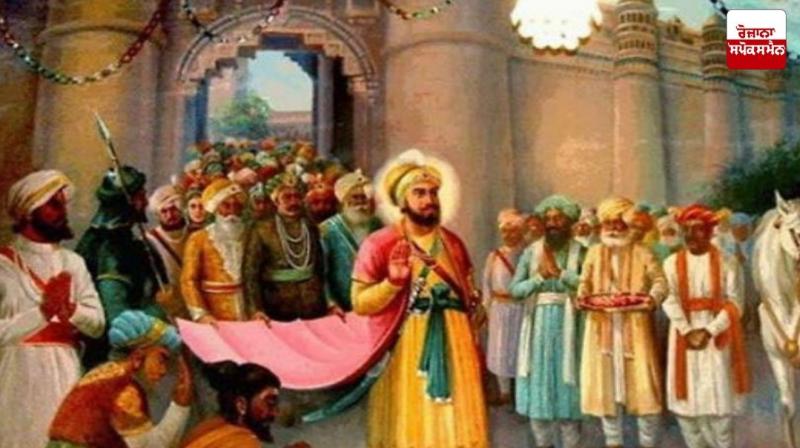 The sixth Guru liberated 52 kings. The sixth Guru liberated 52 kings.