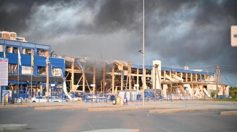 Russia launches major airstrike on Ukraine Russia launches major airstrike on Ukraine
