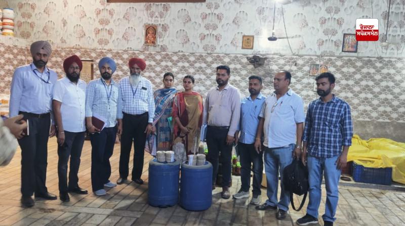 Faridkot Vigilance and Food Safety Officer conducts surprise check of food factory Faridkot Vigilance and Food Safety Officer conducts surprise check of food factory